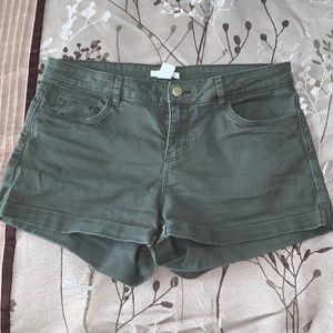 H&M | Olive Green Jean Shorts | EUC